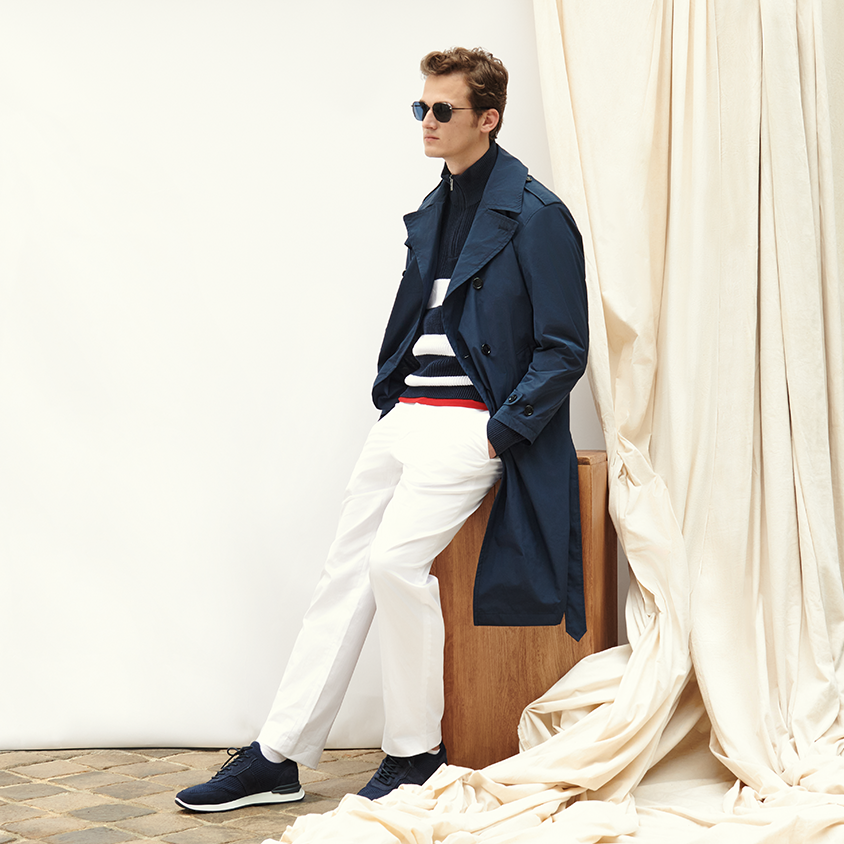 Leisure marine look Sailing Look with white pants, navy blue coat and striped pullover