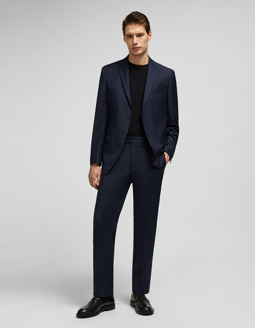 Coupe reguliere Costume bleu foncé de coupe classique