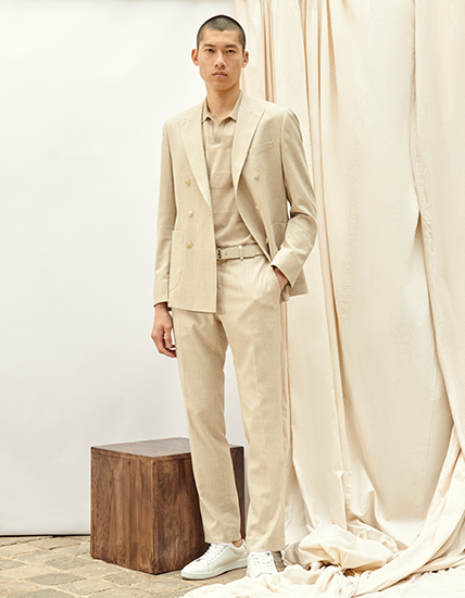 Monochrom outfits Read about Outfits in one color