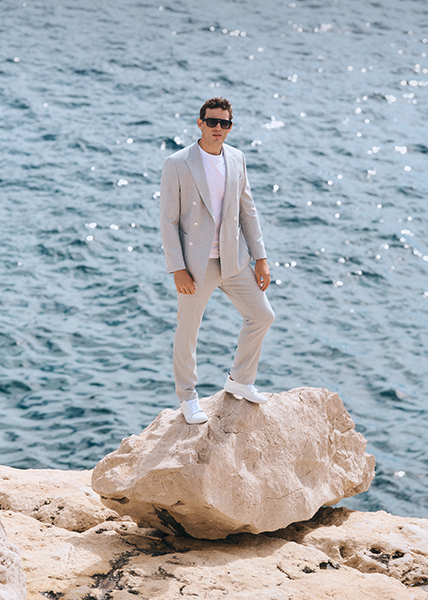Modern summer siut Light grey pinstriped suit