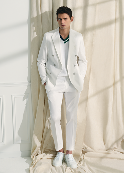 Guide to style a monochrome look