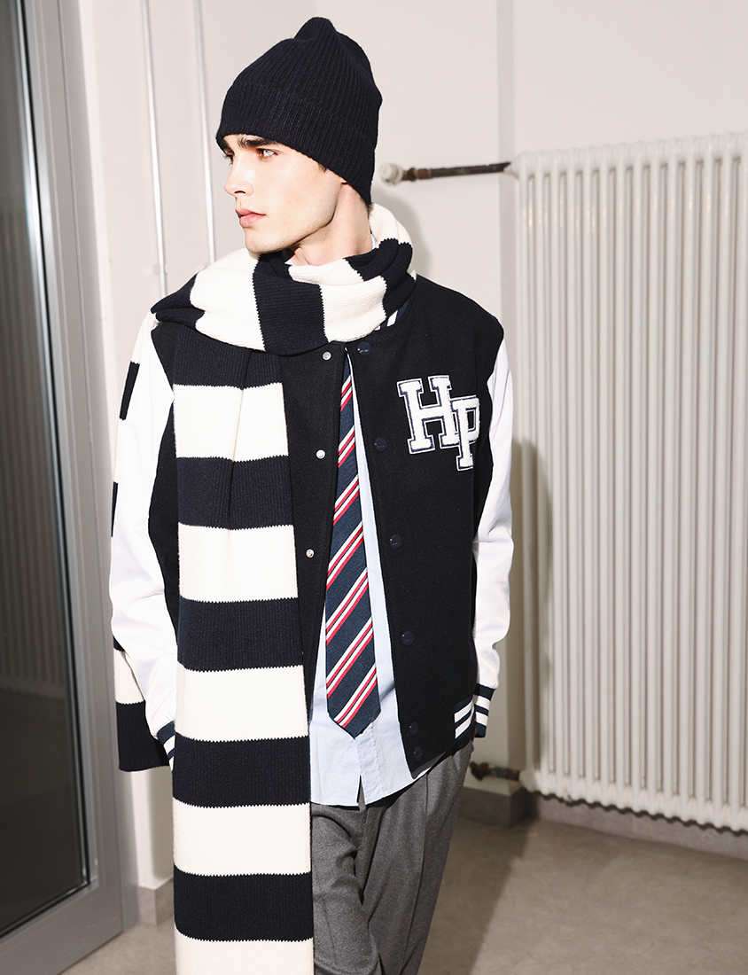 02_Teaser-Screen_Signature College jacket with HP