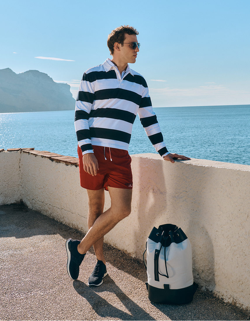 Striped polo shirt in darkblue and white