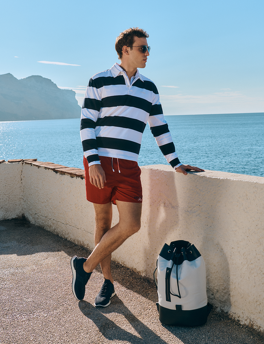 Striped polo shirt in darkblue and white