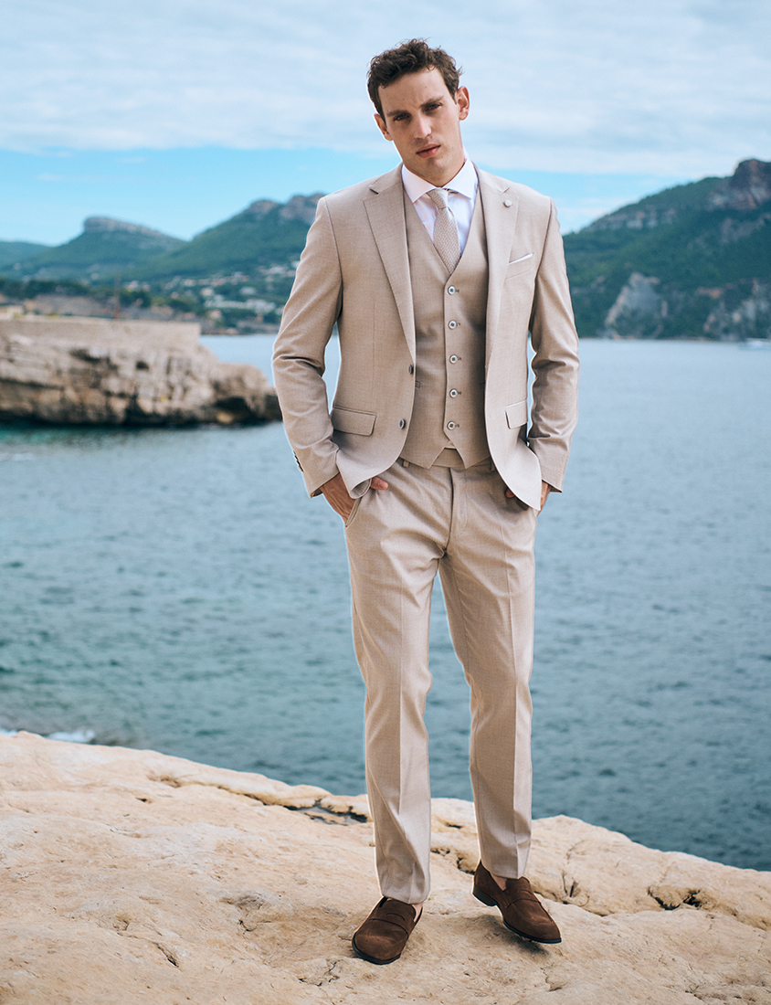 Elegant three-piece suit in grey