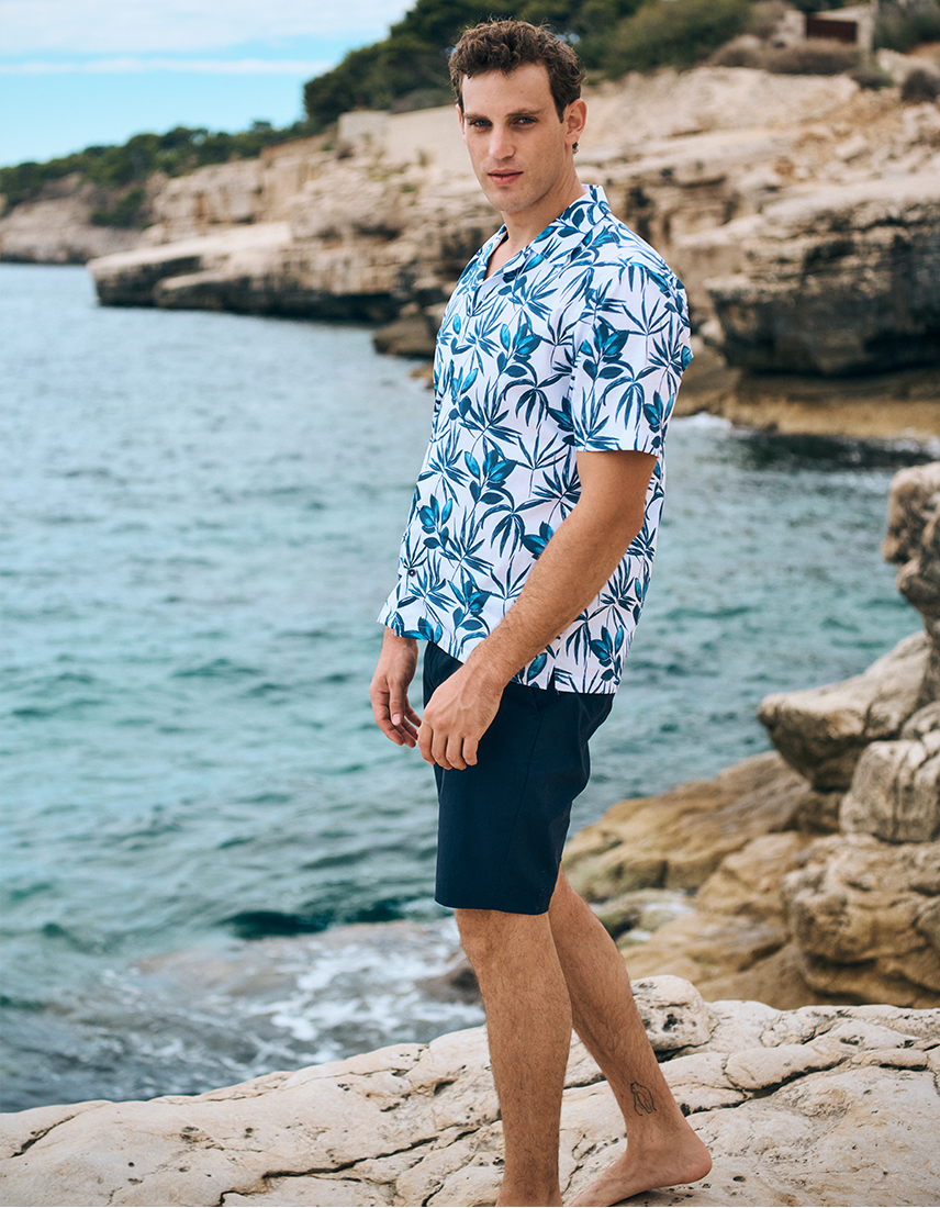 Chemises d'été Chemise à manches courtes avec motif palmiers bleu clair