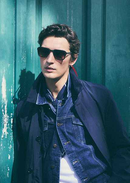 Portrait of a man with sunglasses