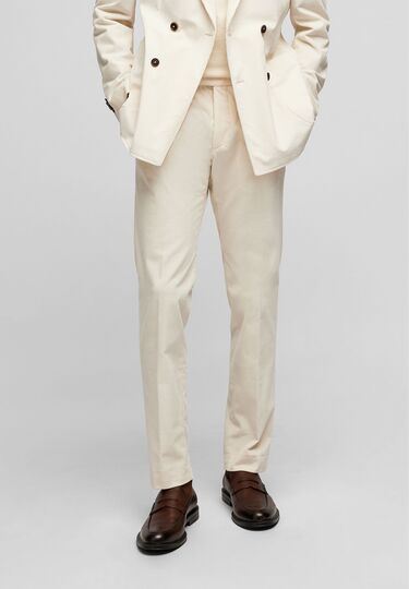 Leisure Fit Cordhose, beige Frontansicht