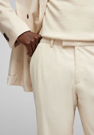 Leisure Fit Cordhose, beige