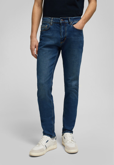 Straight Fit Tapered 5-Pocket Jeans aus Hightech-Fasern, dark blue 