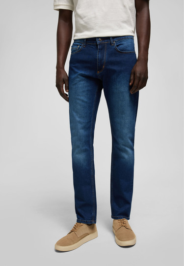 Straight fit tapered 5-pocket jeans made of high-tech fibres, navy