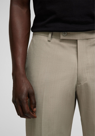 Modische Anzughose mit Strukturmuster, sand Detailansicht 1