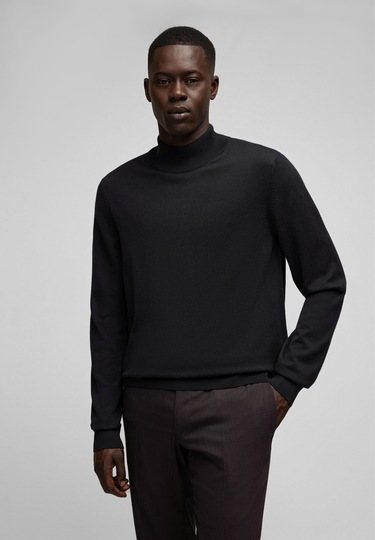 Turtle neck sweater, black